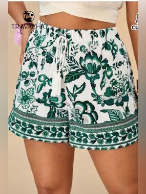 ☘️2/$15☘️Ladies Boho Shorts 2XL